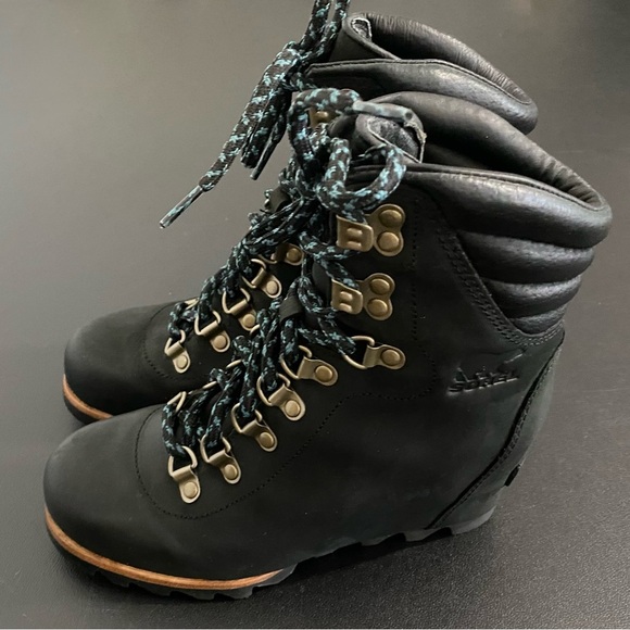 Sorel Conquest Wedge Heel Boots Lace Up Waterproof Leather Combat Hiking Black - Picture 5 of 13